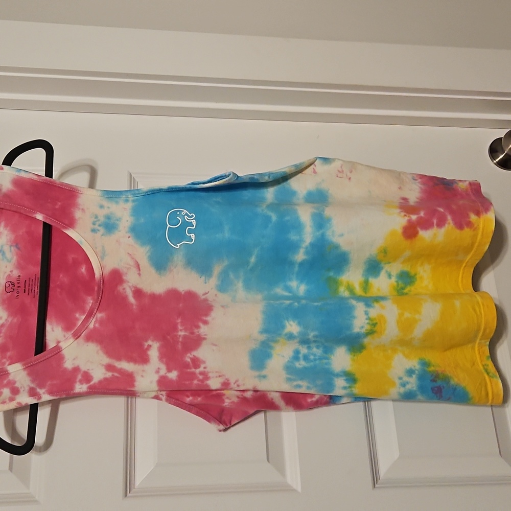 Ivory Ella Pink and Blue Tie-Dye Tank with Elephant In Size  LARGE.  $4.99 SHIP